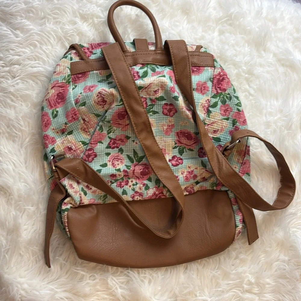 NWOT Mudd Floral Cottage Core Backpack